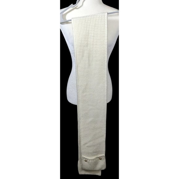 Michael Kors Cream Knit Rectangle Scarf With Pockets - Picture 5 of 8